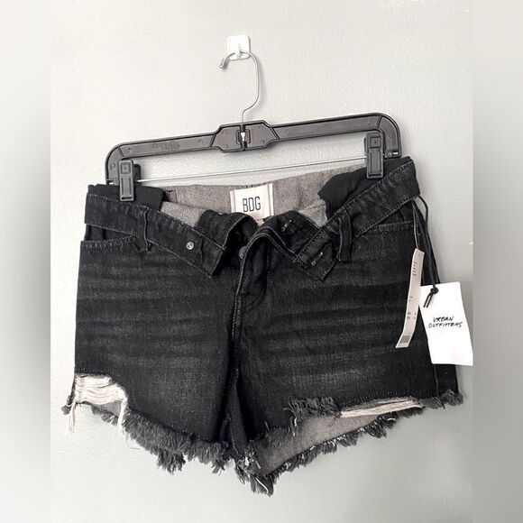 NWT BDG BLACK BUTTON FLY CUT-OFF FOLD OVER Waist JEAN SHORTS 25 - Picture 1 of 13